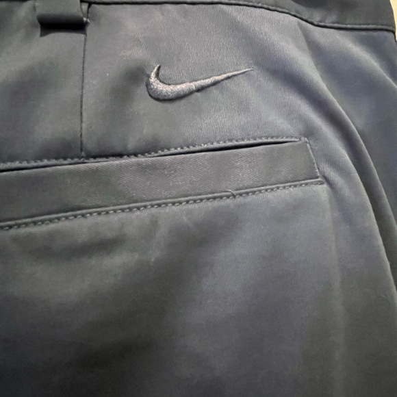 Nike Golf Men's Navy Flat Front Shorts - Picture 3 of 4